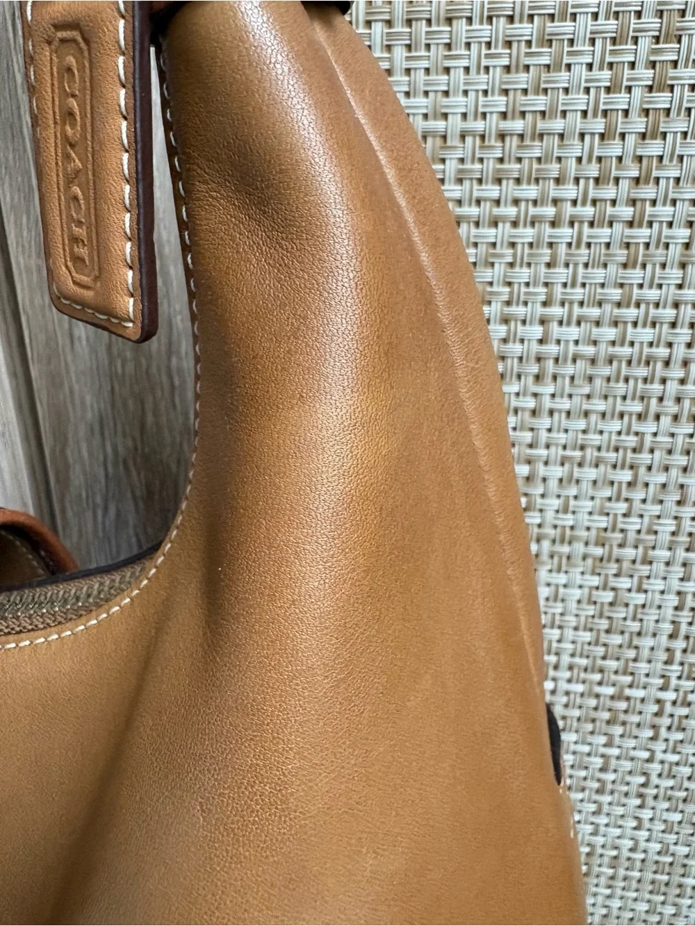 COACH Hampton Soho Hobo Tan Leather Buckle Flap Y2K Shoulder Bag Handbag *READ*